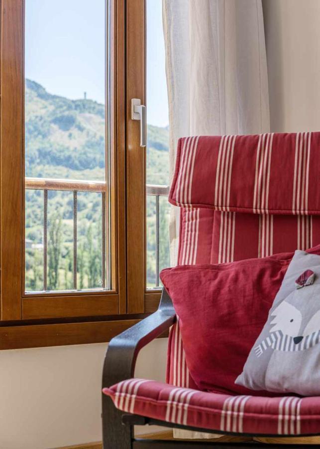Apartamento El Balcon Familiar Del Pacino Sallent de Gállego Exterior foto
