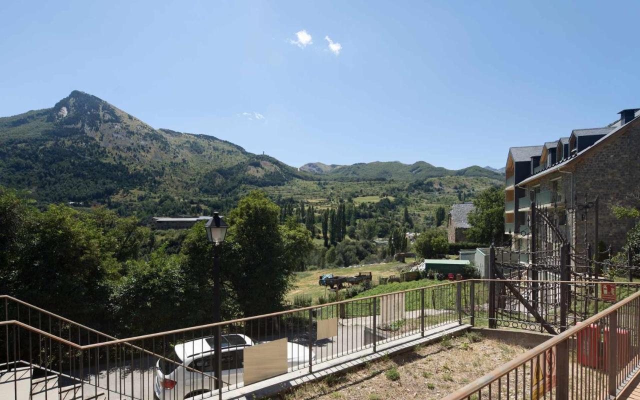 Apartamento El Balcon Familiar Del Pacino Sallent de Gállego Exterior foto