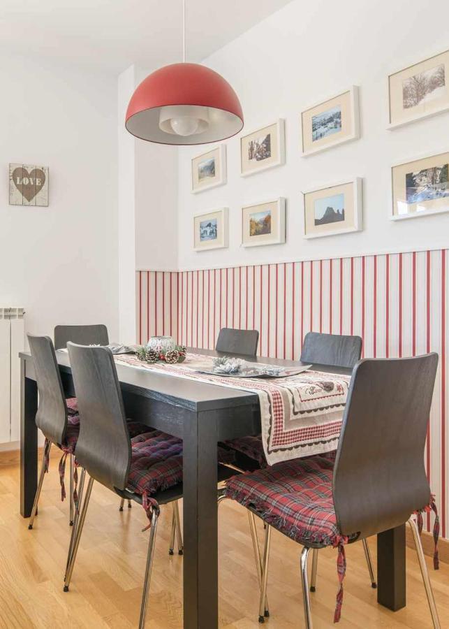Apartamento El Balcon Familiar Del Pacino Sallent de Gállego Exterior foto